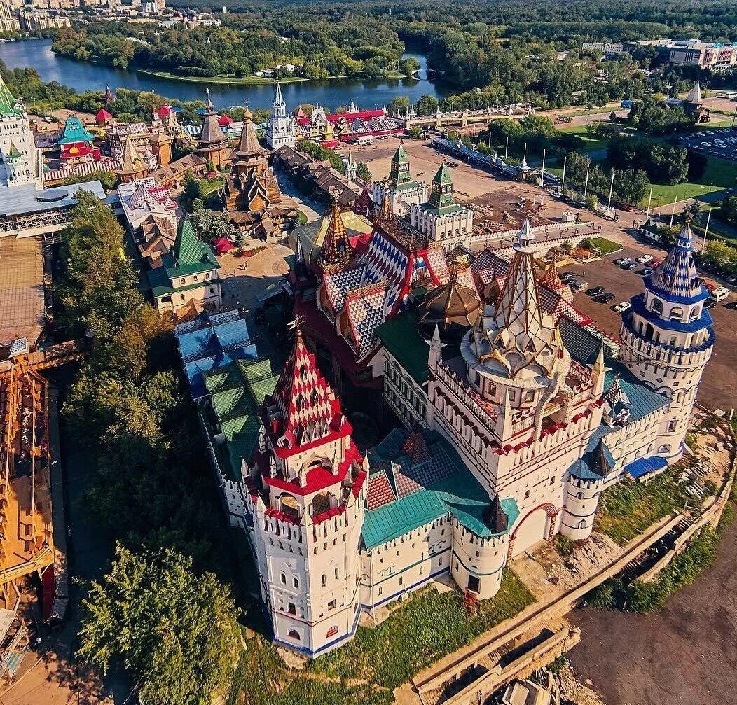 Измайловский кремль черкизово. Достромечательности в москве. Самые красивые места москвы. 33 места москвы. Московский измайловский кремль.