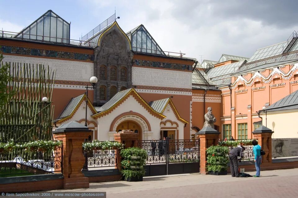 Номер третьяковской галереи. Третьяковская галерея в Москве. Третьяковская галерея 1906. Фасад здания Третьяковской галереи в Москве. Музей Третьяковская галерея снаружи.