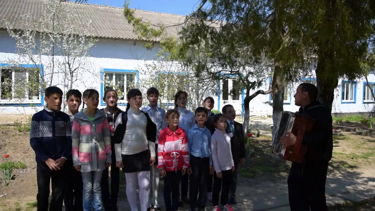 Одесская область ройлянка саратский район храм фото Мемориальная доска погибшему в АТО бойцу в Саратском районе