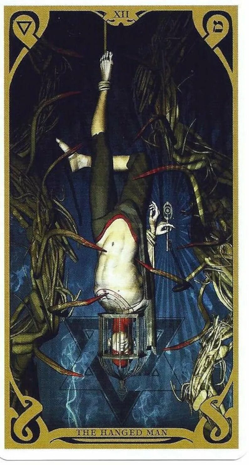 12 аркан личность. 12 Аркан Повешенный Таро. Карта Таро Висельник. The hanged man Таро. 12 Старший Аркан.