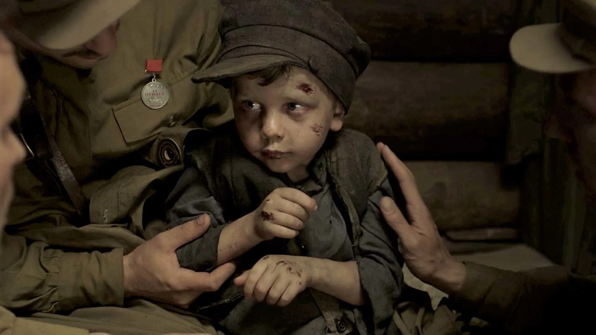 Сын полка фильм 2019. Фильм о солдатике сереже. Фильм солдатик сережа шишкин. Солдатик фильм 2018. Памятник сын полка.