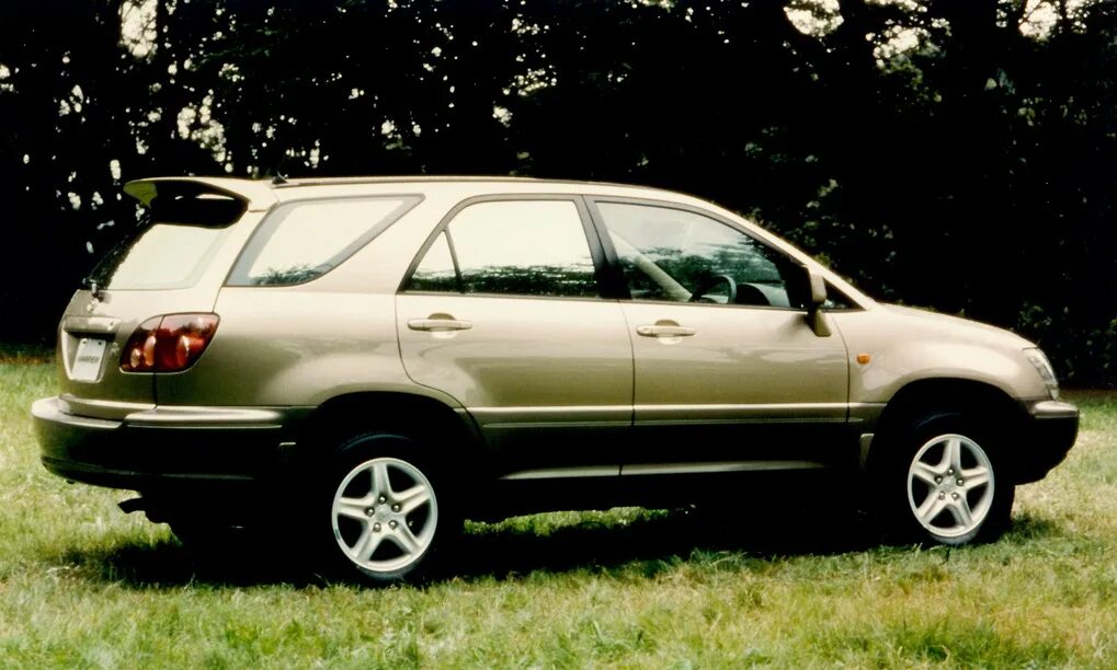 Harrier 1 поколение. Toyota Harrier, 1997 год. Тойота Харриер 1997. Тойота Harrier 1997. Тойота Харриер 1997 года.