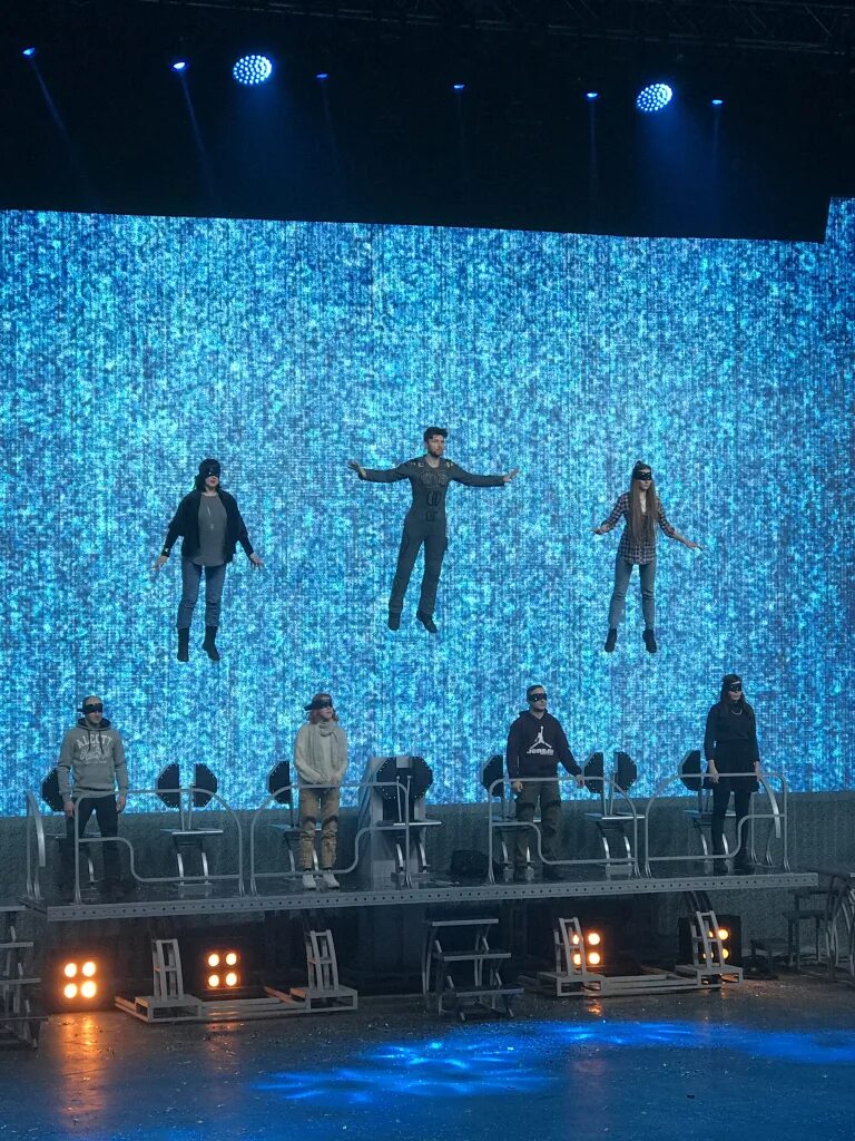 Братья сафроновы 2023. Братья сафроновы шоу 2023 в москве. Шоу сафроновых 2024 отзывы. Братья сафроновы покорители стихий. Братья сафроновы шоу 2023 в москве.