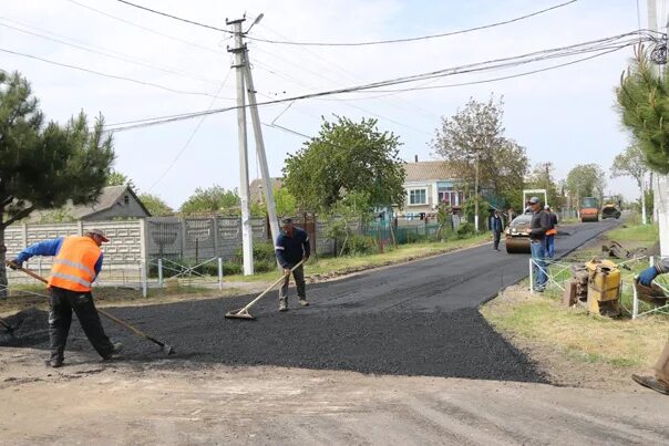 Село молодежное. Одесская область село молодежное. Тымовский район село молодежное лето. Село молодежное Днепропетровская область.