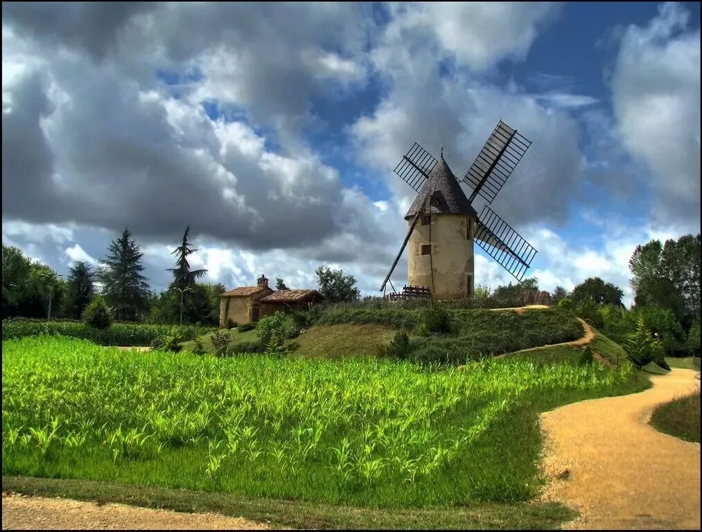 Старая мельница слушать. Мельницы Краснодарского края. Водяная мельница Франция. Ветряная мельница в Краснодарском крае.