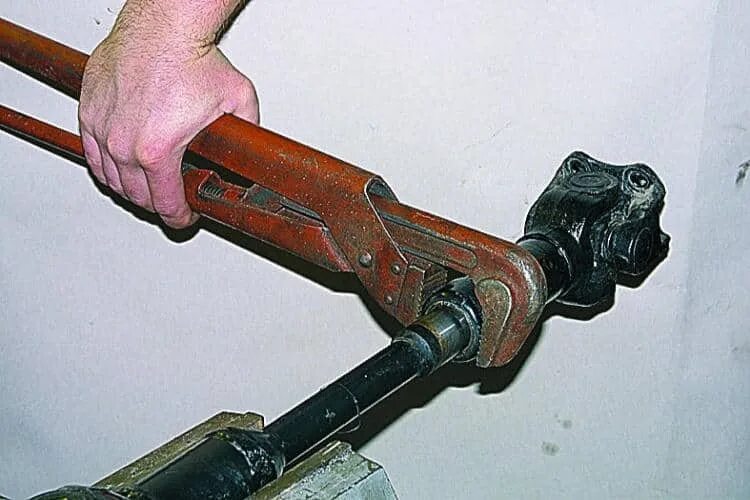 Ремонт карданных валов, замена крестовин, легковые автомобили, спецтехника в Хаб