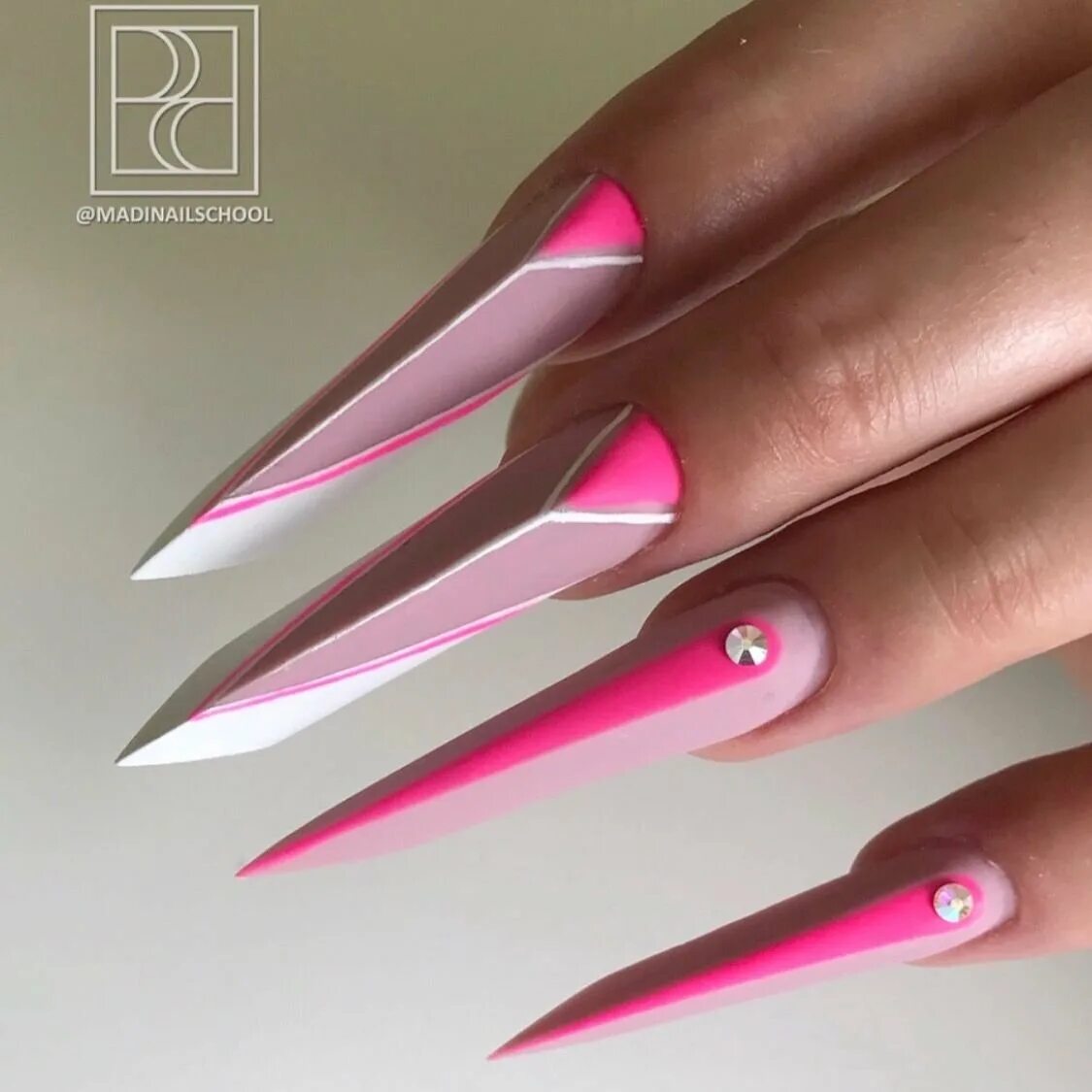 Edge nails