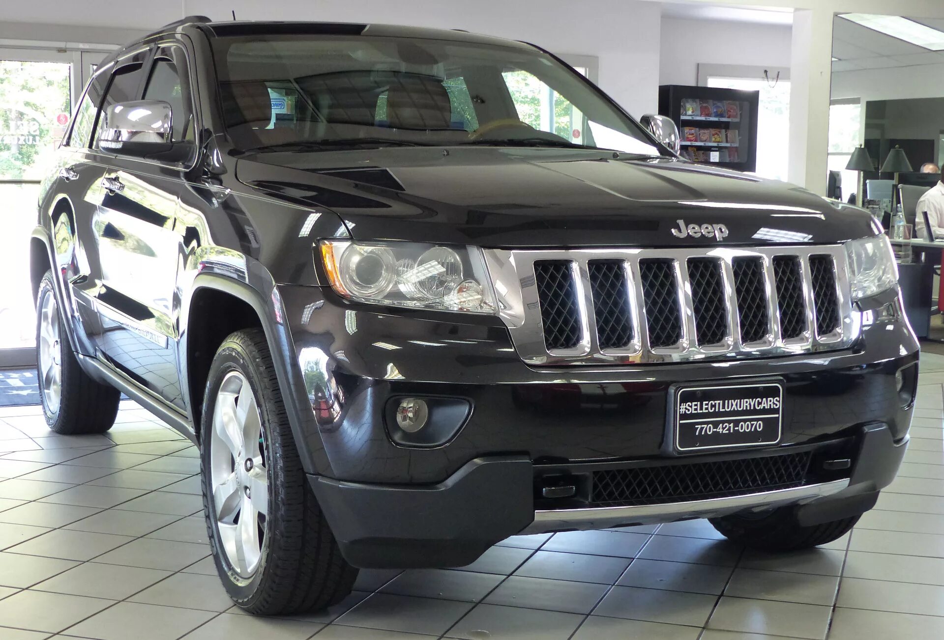 Jeep Grand Cherokee 2012. Jeep Grand Cherokee Overland 2012. Джип Чероки 2012. Джип Гранд Чероки 2012г.. Купить чероки 2012