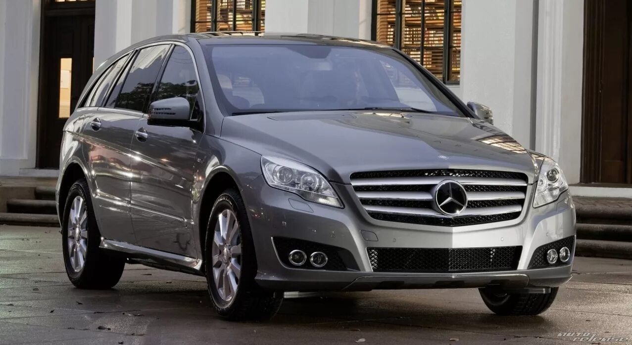 Купить mercedes в класс. Mercedes-Benz r-class w251. Mercedes Benz r w251. Mercedes r class w251. Mercedes Benz r350.