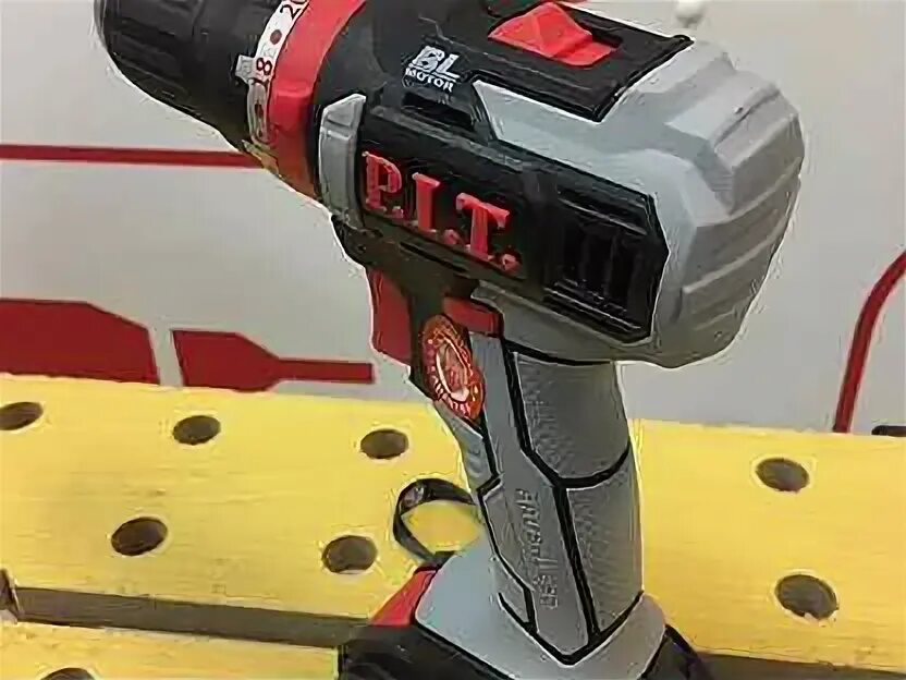 Дрель-шуруповерт p. Psb20h-13b 20v 4ah. T. Шуруповерт пит 24 вольта. T.