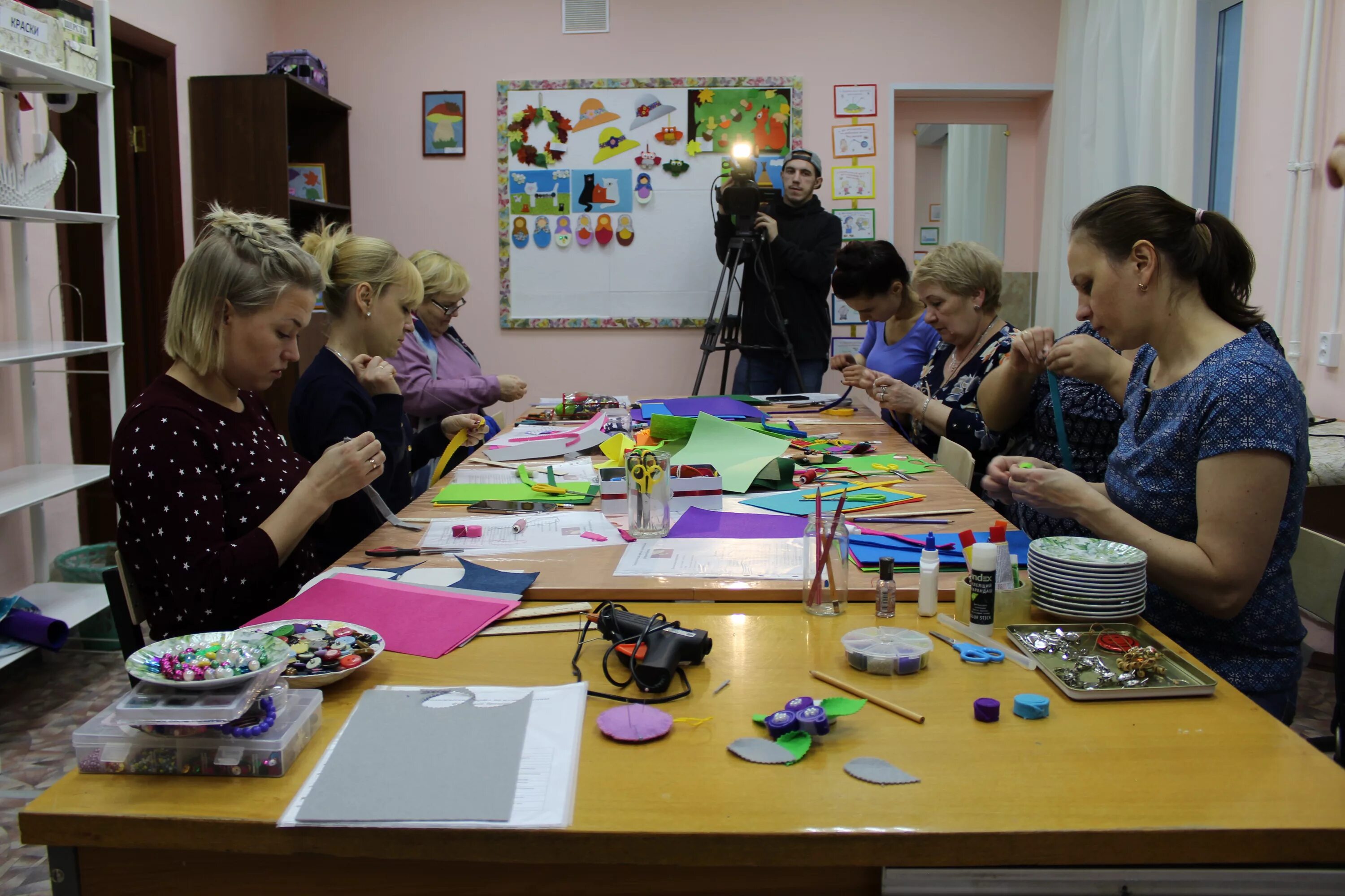 Игры для детей про мурманскую область. Дети в садике мастерят. Кулинарный класс в школе. Детские мастер классы. Творческие мастер классы для детей.