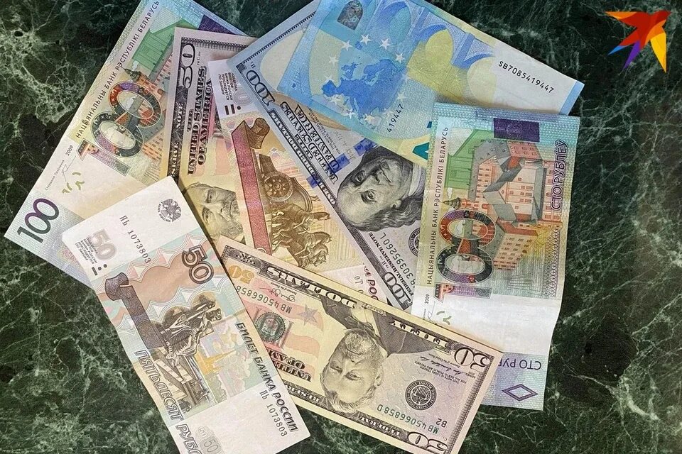 Евро в доллары в беларуси. Белорусский рубль к рублю. Белорусская валюта. Белорусский рубль к гривне. Белорусский рубль к евро.