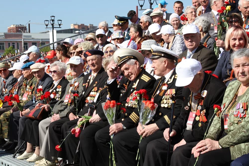 Когда ветераны идут на парад. Ветераны на параде. Ветераны Великой Отечественной войны. Ветераны Великой Отечественной войны на параде. Ветераны войны на параде.