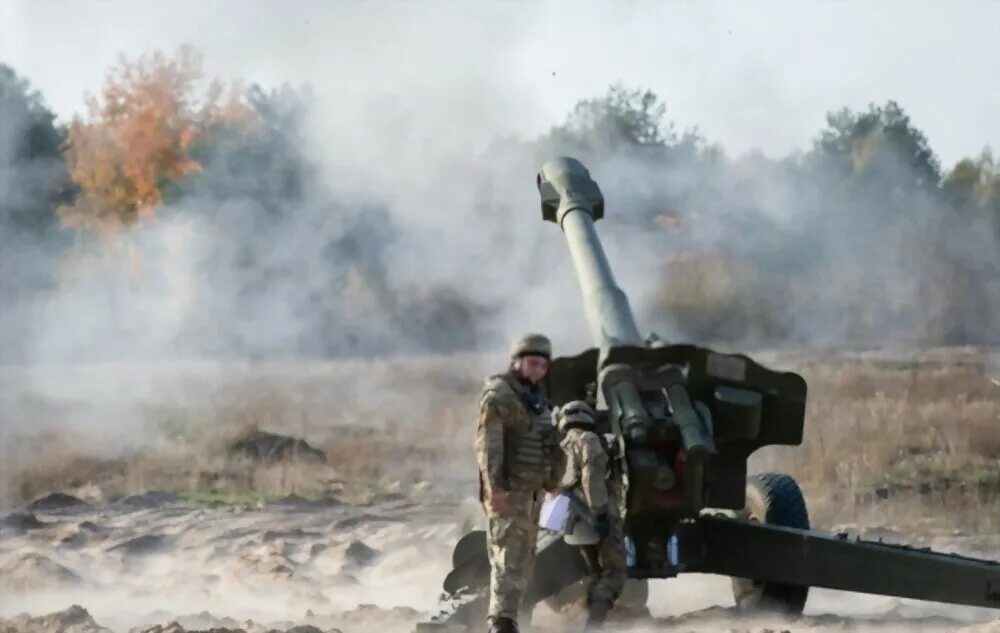 Разгром танковой колонны под угледаром. 2023. Разбитая колонна под угледаром. Российские танки на украине. Неудачное наступление под угледаром.