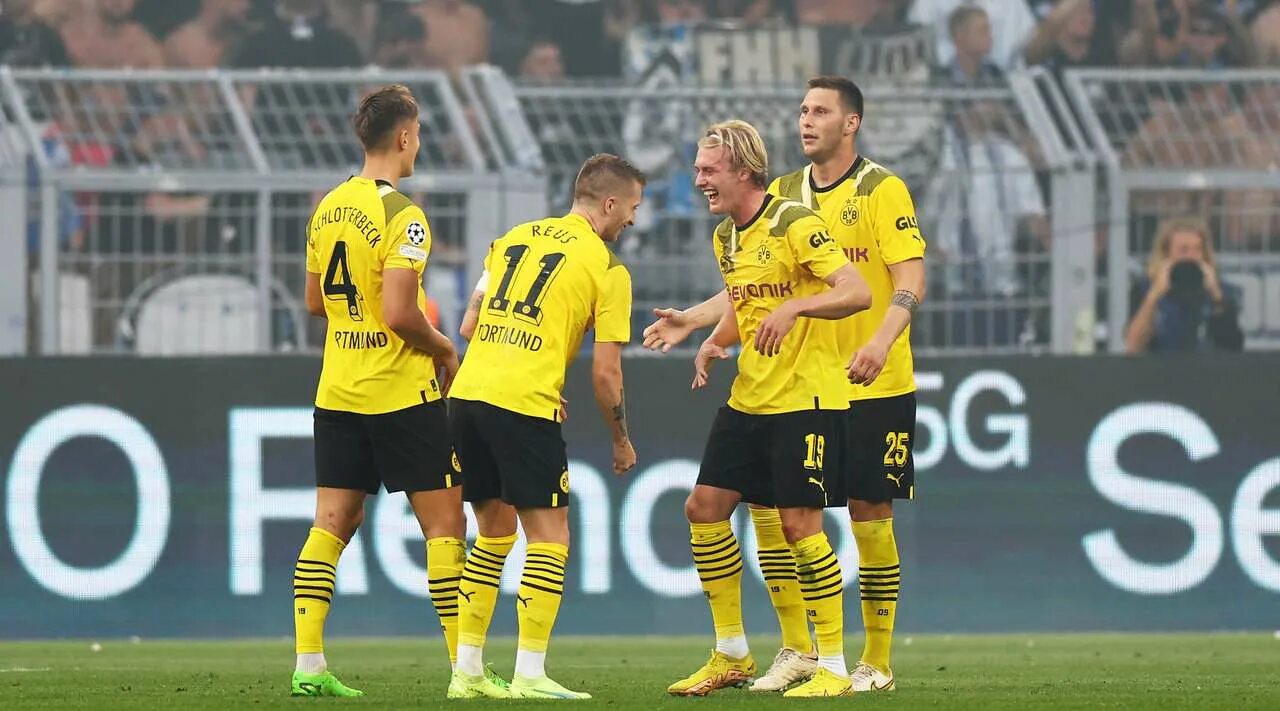 Боруссия дортмунд дармштадт 98 прогноз. Marco reus borussia dortmund. forma borussiya dortmund 2014. вратарь боруссии дортмунд 2014.