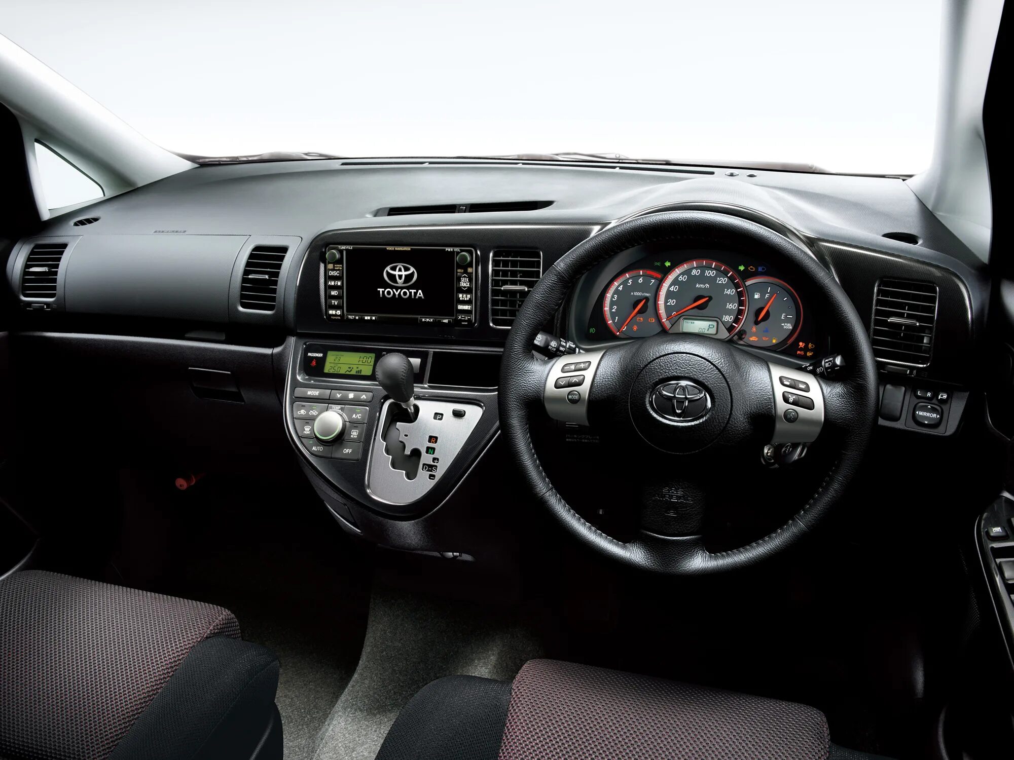 Toyota wish 2012-2017. Toyota wish 1. Wish s. Toyota wish r18. Toyota wish 2014 рестайлинг.