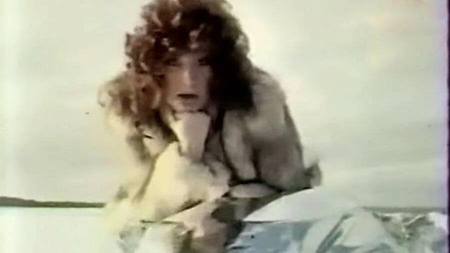 пугачева на яхте под украинские песни