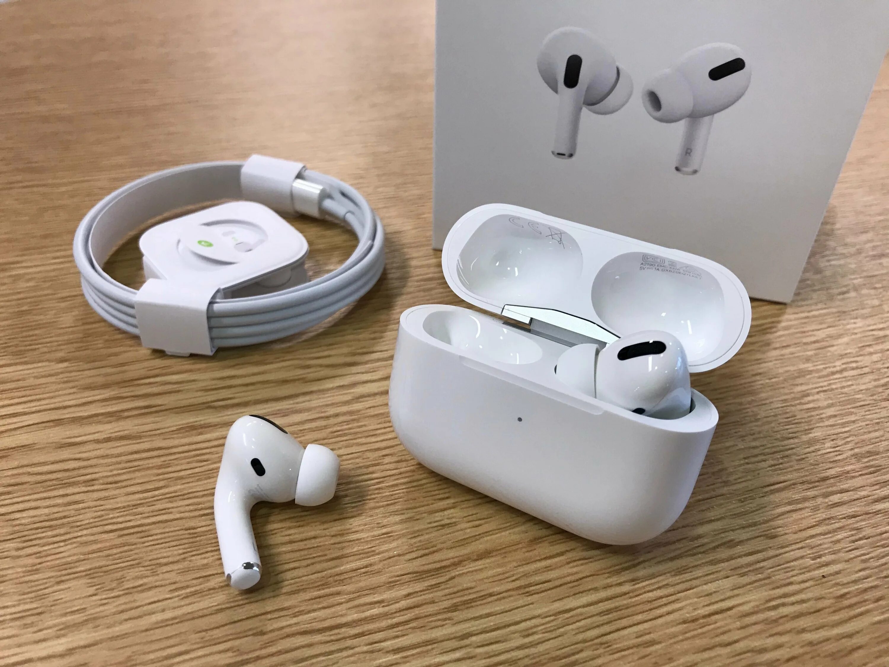 Какие самые последние airpods. Airpods pro 2.