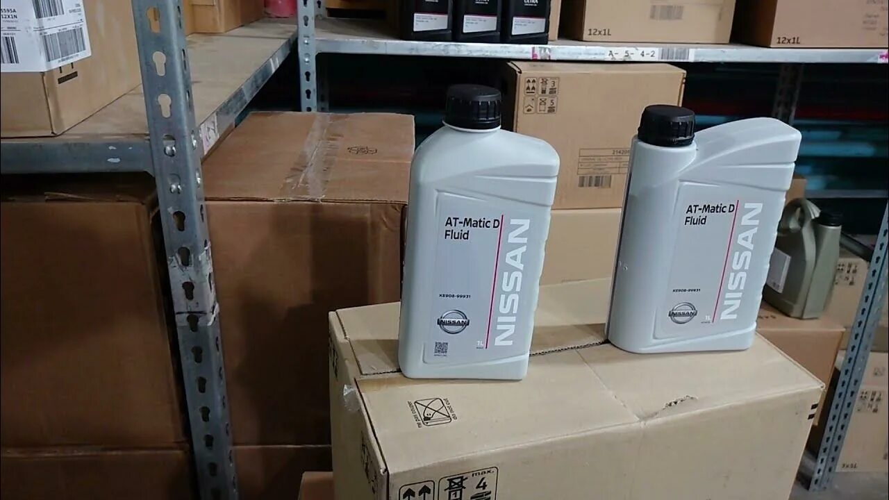 Масло ниссан 1 литр. Ke908-99931r. Новая упаковка масло Ниссан 5w40. Новая канистра масла Ниссан. Масло Ниссан новые канистры оригинал.