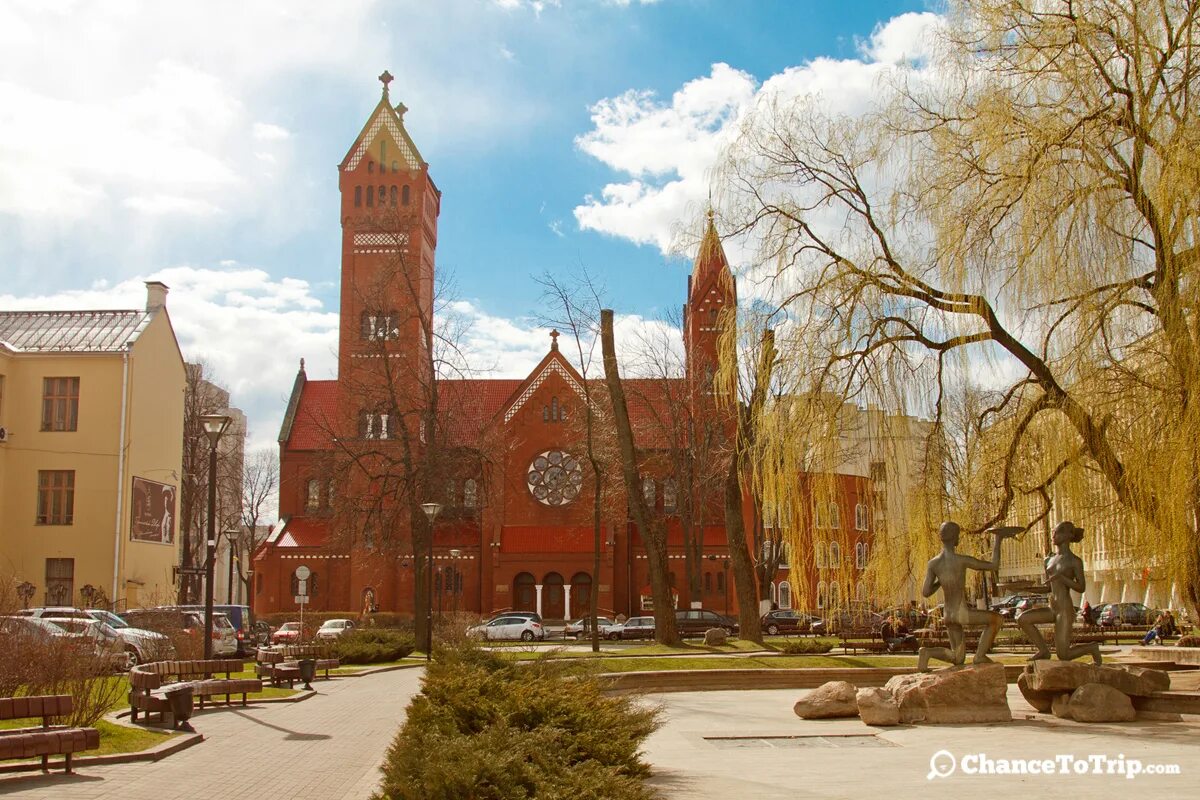 костел святых сымона и алены. костёл святого симеона и святой елены (минск). костел святых симеона и елены (красный костел). костёл святого симеона и святой елены, беларусь, минск. красный костел минск.