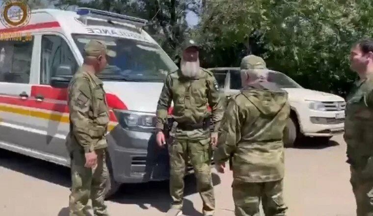 Представитель чечни в украине. Байсангур тейп беной. Полк ахмат север база. Алханов руслан шахаевич генерал полковник. Мвд чечни.