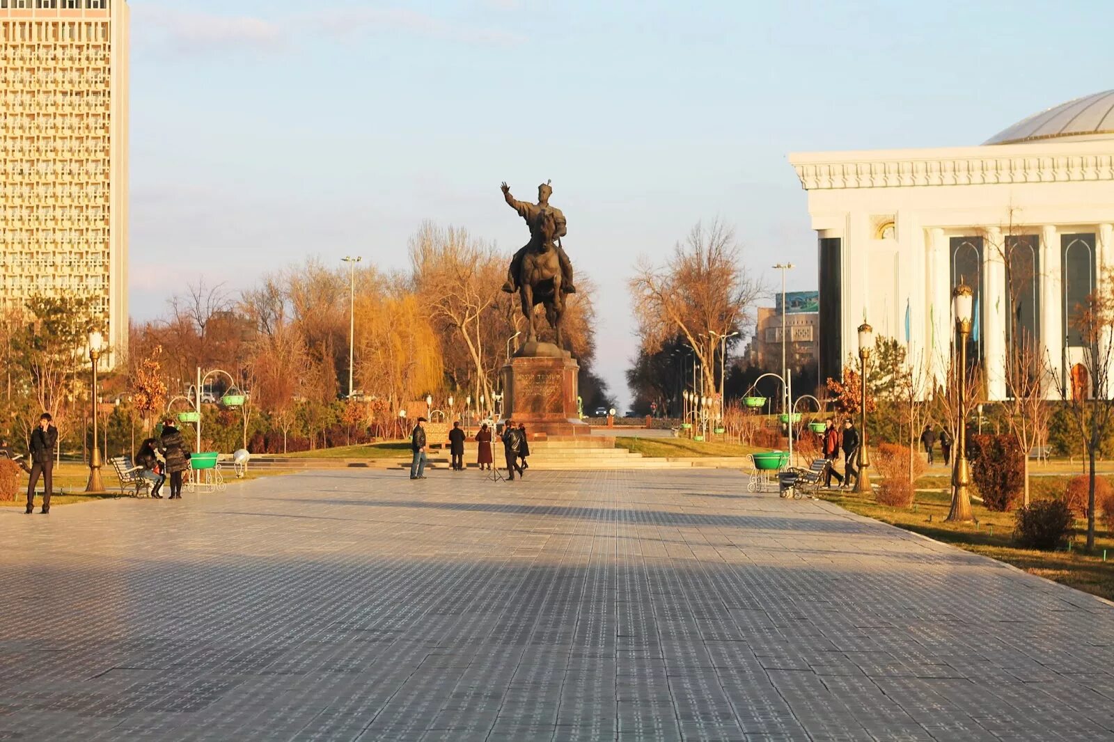 Работа г ташкент. Узбекистан город ташкент. ташкент центр города. узбекистан ташкент city. площадь независимости ташкент.
