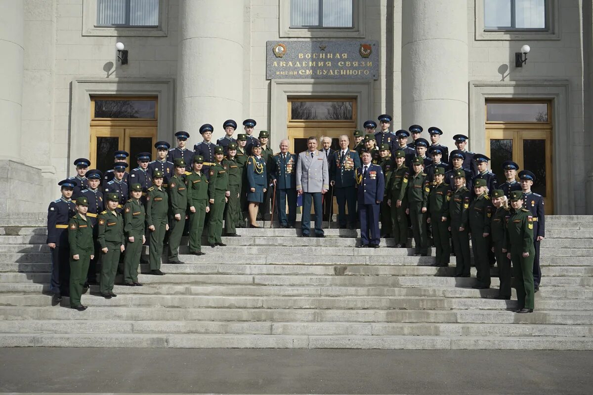 Военная академия санкт. Военная Академия Буденного Санкт-Петербург. Военная Академия связи Буденного. Военная Академия связи им. с. м. Буденного, Санкт-Петербург. Военная Академия связи СПБ имени Буденного.