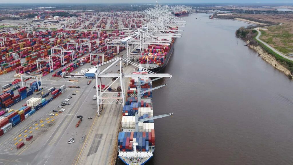Port of discharge. Саванна джорджия порт. port of savannah саванна. savannah порт сша. порт джорджия сша.