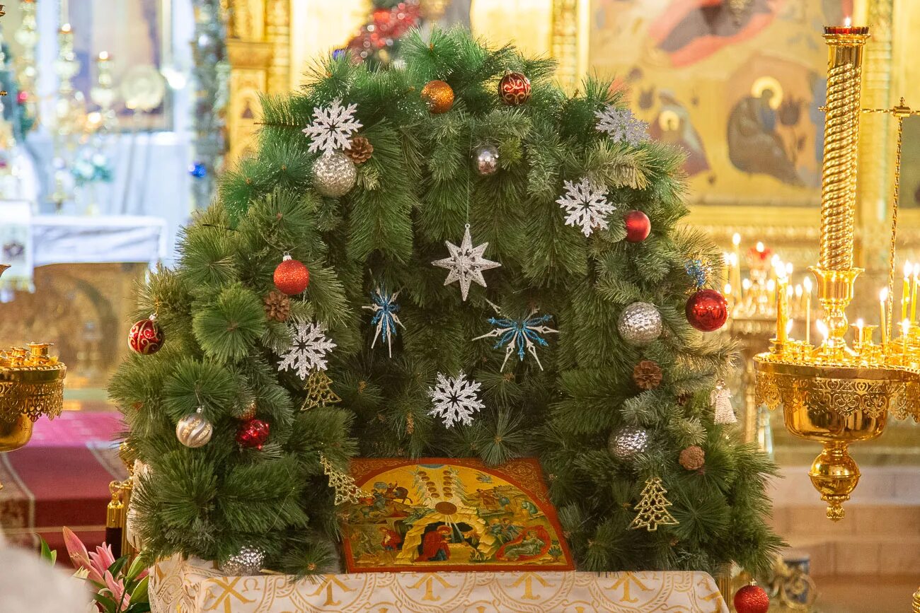 церковь рождества богородицы в дивеево. икона божьей матери в храме рождества христова в вифлееме. богородицы храм рождества христова. чудотворная православная вифлеемская икона божией матери. церковь рождества христова дивеево.