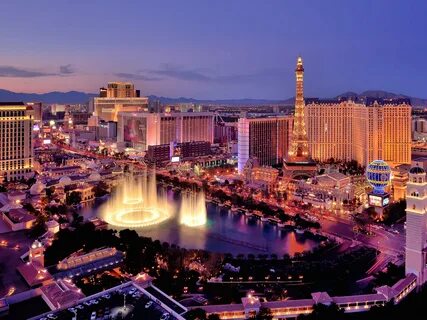 Бетінде отырған әйелдің порно видеосы