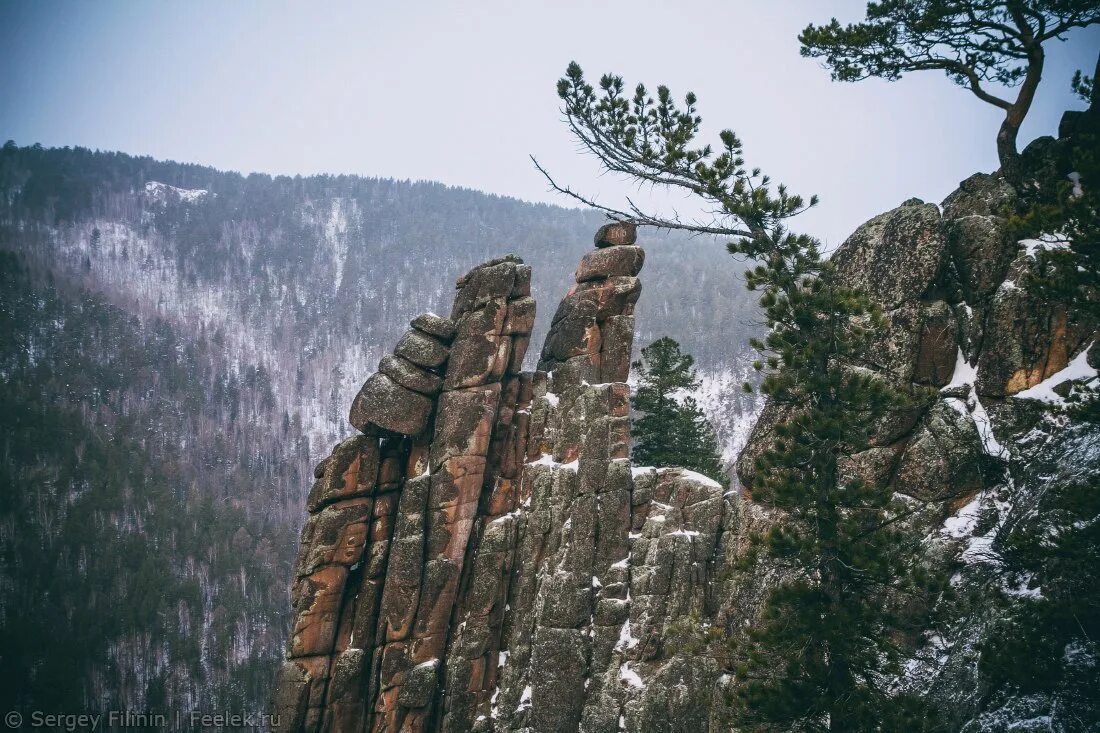Заповедник столбы красноярск. Красноярск скалы заповедник столбы. Столбы красноярск заповедник такмак. Заповедник столбы ковриги,. Природный заповедник «столбы».
