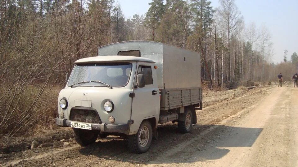 Будка на уаз головастик. Съемная будка на уаз 3303. Уаз 3303 будка вахтовка. Будка на уаз головастик. Уаз 3303 кемпер.