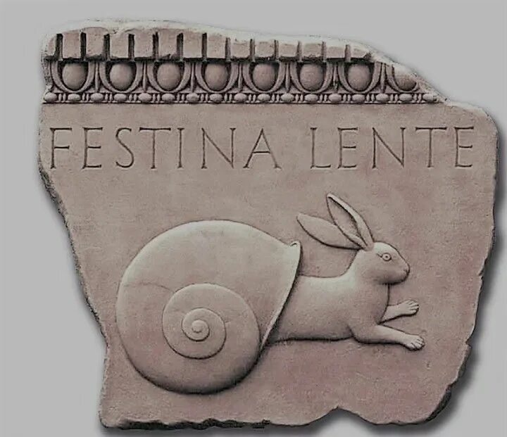 Festina lente перевод. Festina lente надпись. Festina lente надпись. Festina lente эмблема. Festina lente золотые.