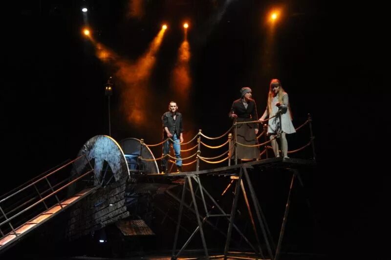 алые паруса тюз. алые паруса тюз спб. алые паруса тюз вологда актеры. мюзикл алые паруса тюз. алые паруса тюз вологда.