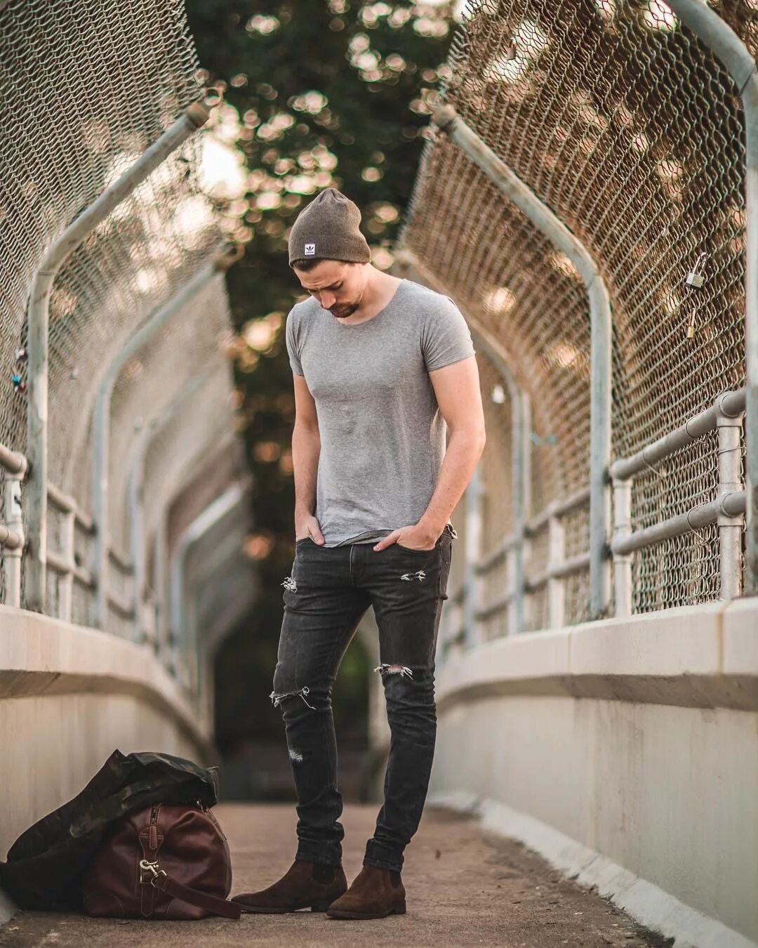 10 Insanely Cool Outfits For Guys Photographie des hommes, Poses photo, Modèles 