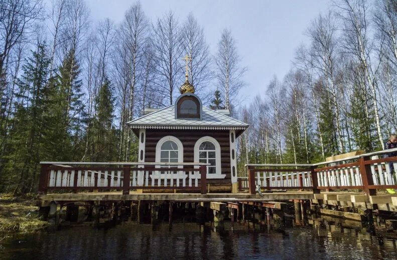 Церковь исток. Ольгинский монастырь исток волги. волговерховье исток волги. часовня у истока волги. исток реки волга часовня.