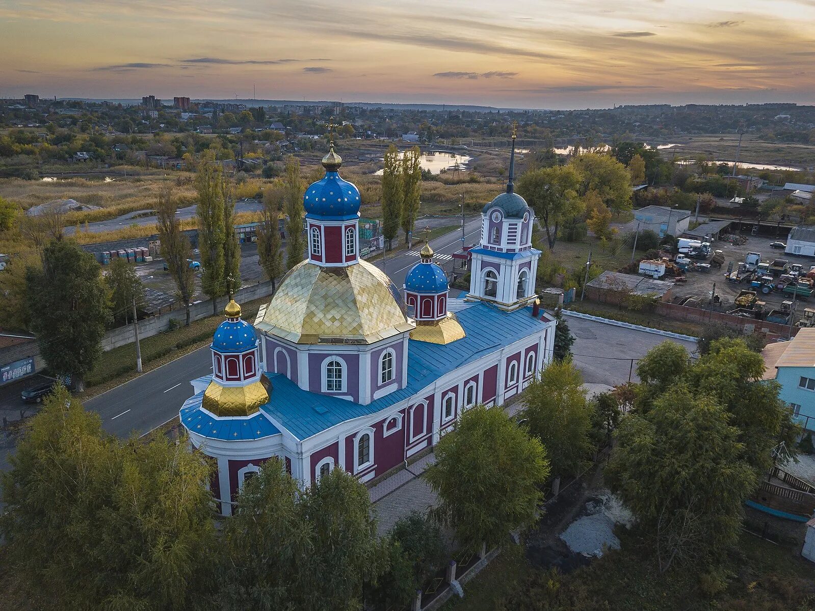 Славянск украина область. Славянск Свято Воскресенский храм. Славянск Донецкая область. Город Славянск Украина. Город Славянск Донецкая область.