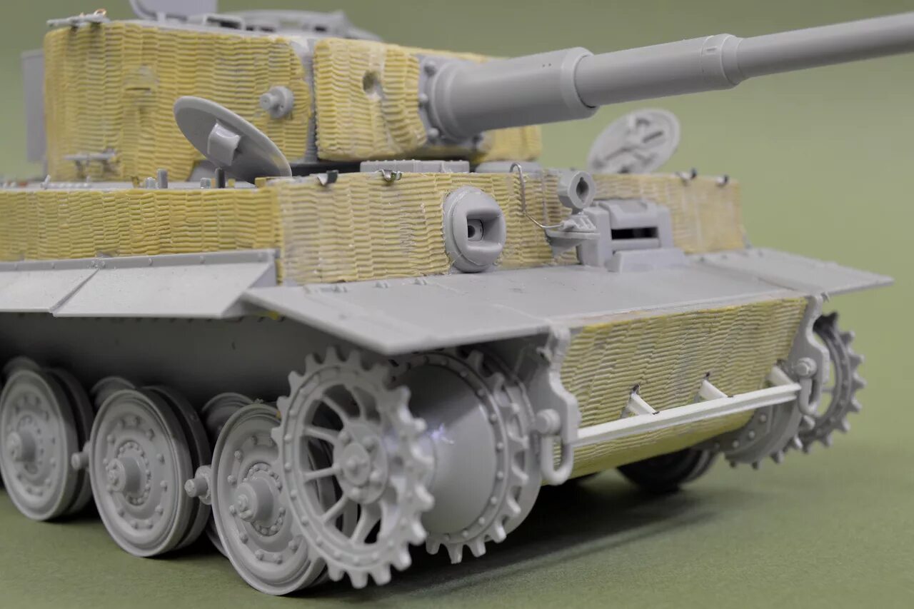 Танк тигр 1 корпус. Корпус танка тигр 1. Танк Tiger 1 RFM. Танк тигр шасси. Vi ausf