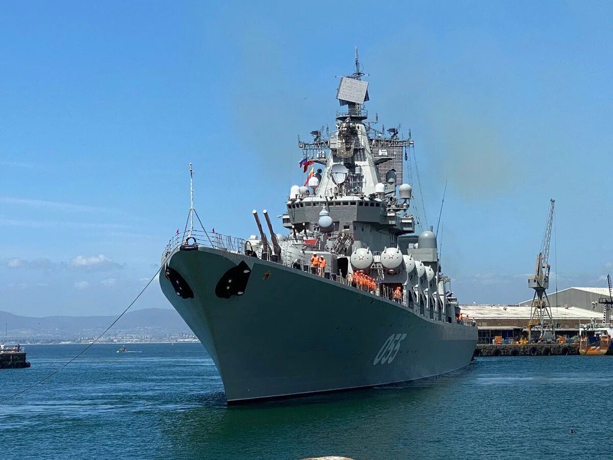 Российские корабли фото. Маршал устинов ракетный крейсер. вмф рф «маршал крылов». ракетный крейсер вмф россии маршал устинов. корабль корабли вмф россии устинов.