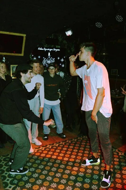 Hero crew sliced. Пит крю. Hero crew. Hero crew. Hero crew.