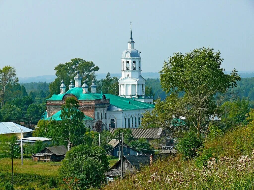 Кстинино кировская область. Храм троицкой церкви кирово-чепецкий район село кстинино. Село кстинино кирово-чепецкий район. Храм кстинино кировской области. Свято троицкий храм кстинино.