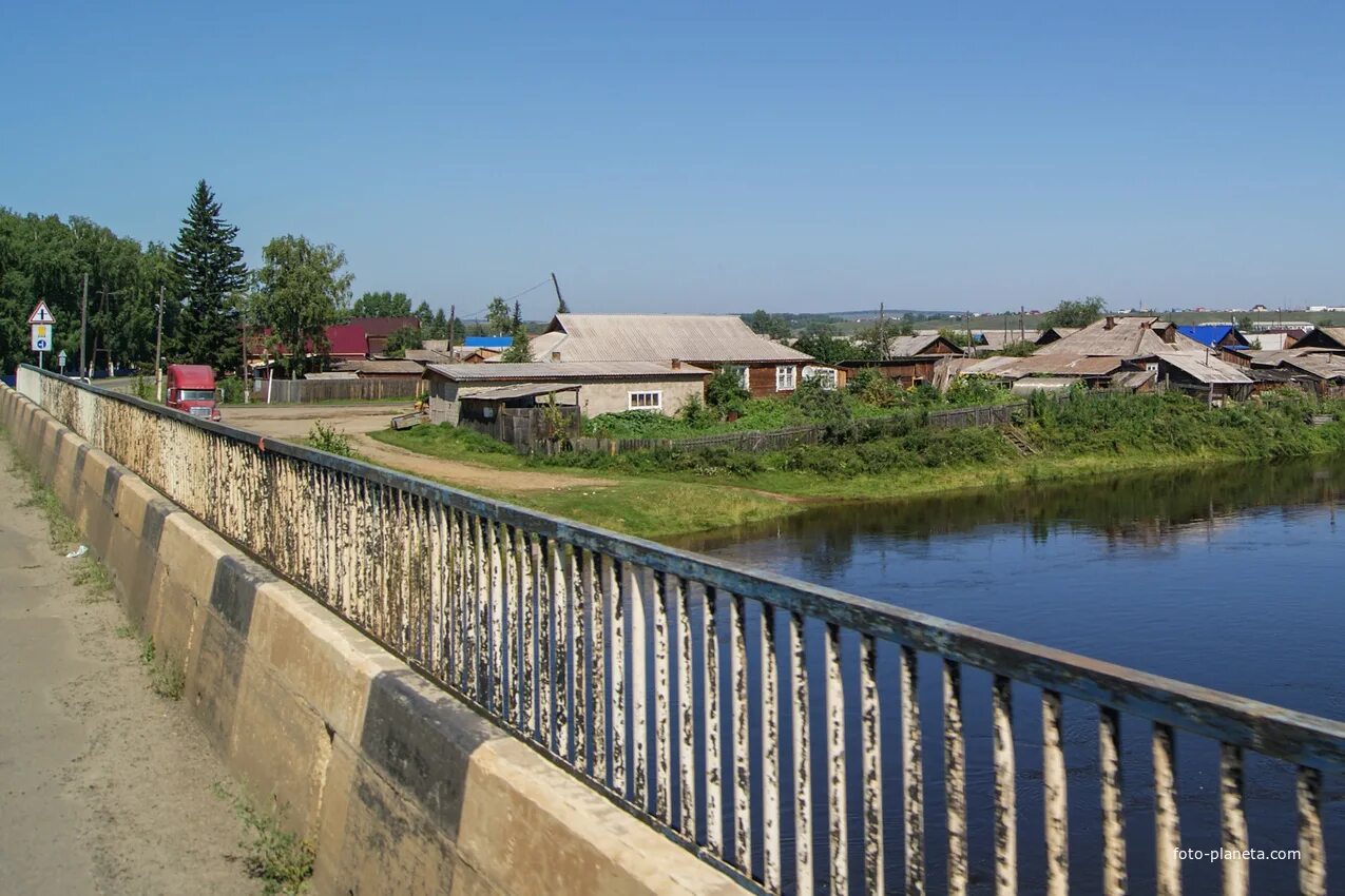 Прогноз погоды ирбейское. Ирбей. Ирбей Красноярский край. Село Ирбейское Красноярского края. Набережная Ирбей.