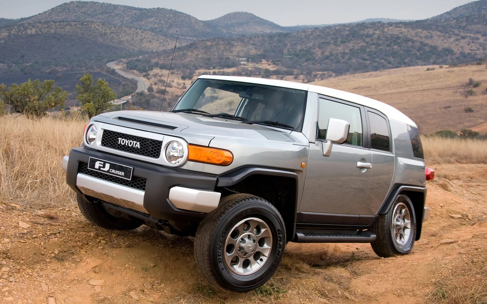 Тойота картинки. Toyota FJ Cruiser Модельный ряд. Toyota FJ Cruiser 2008. Toyota 4x4 Jeep. Тойота джип 450.