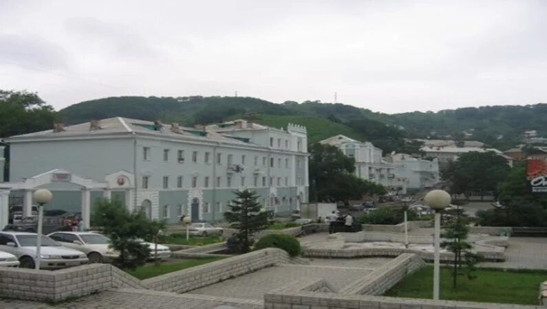 Движение находка. Находка центральная площадь. находка центр города. площадь города находка. город находка приморский край.
