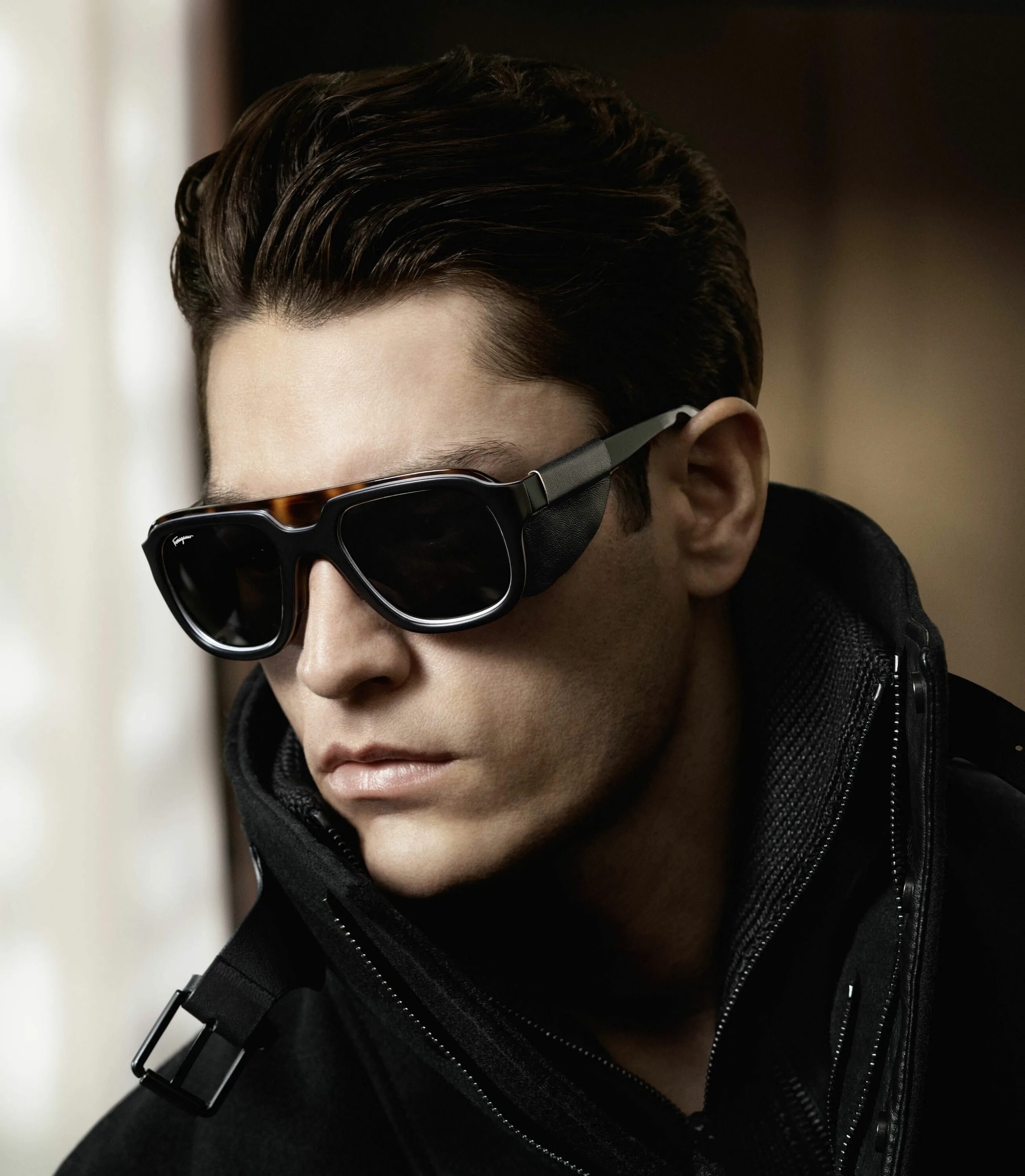 Salvatore Ferragamo Eyewear. Очки мужские Salvatore Ferragamo Mens. Ray ban 2194. Ray ban тигровые. Мужчина в черном в очках