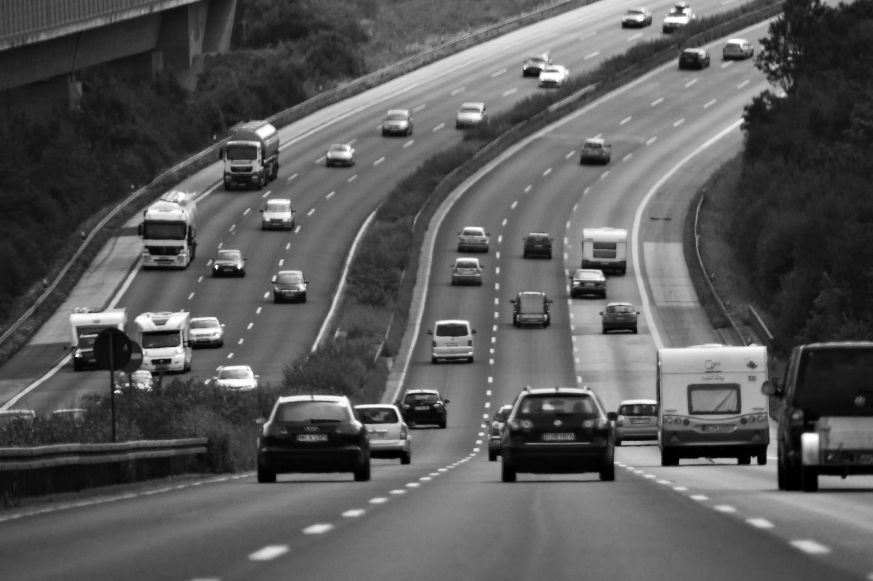 Автобан германия. Быстрая дорога. А1 автобан румыния. Скоростная трасса в германии. Автобан германия.