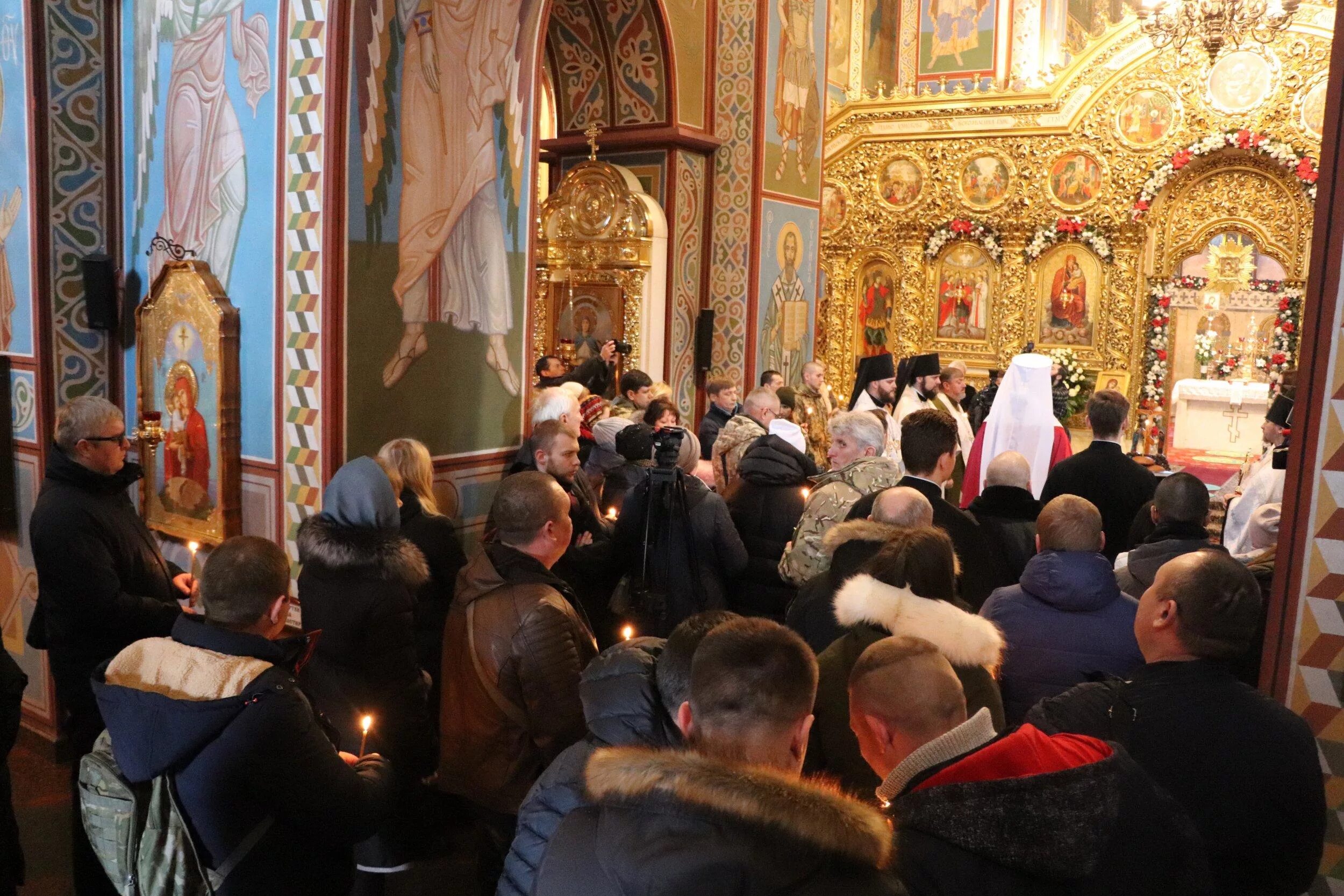 Храмы ПЦУ. Закрытие церквей. Заражение в храме. Священники ПЦУ.