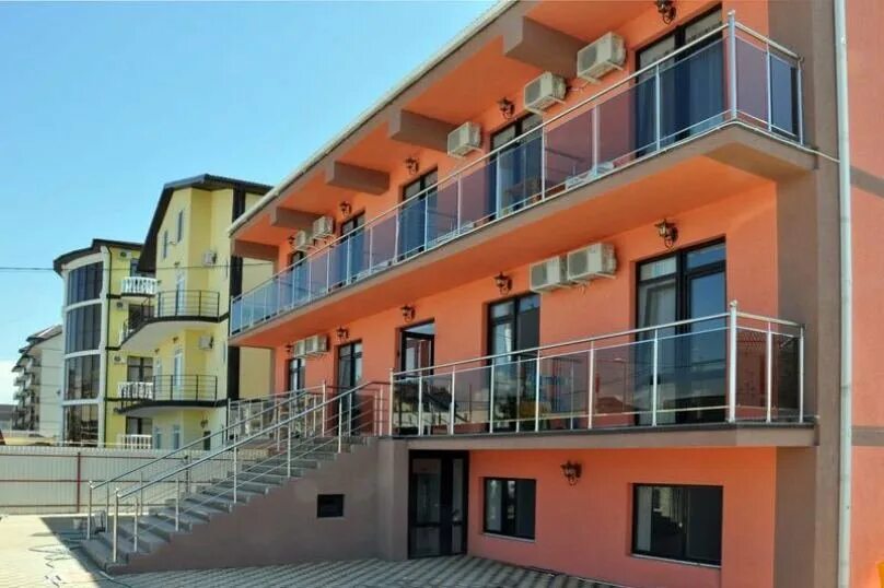 Камела витязево. Витязево знойная 14 а. Витязево знойная 15. Домики для турбазы. Камела знойная ул.