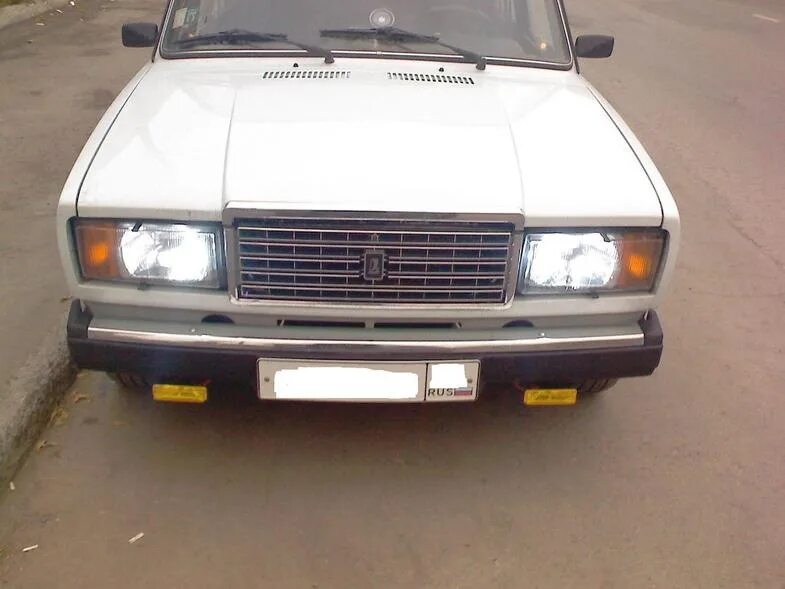 Противотуманки ваз 2107. Lada 2107 противотуманки. противотуманки ваз 2107 диод в. ваз 2107 передние противотуманки. круглые противотуманки на ваз 2107.