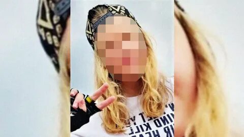 Привели одноклассницу